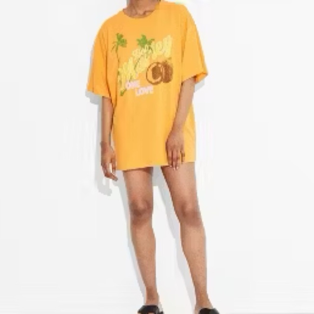 NWT Zion Rootswear oversized Bob Marley tshirt